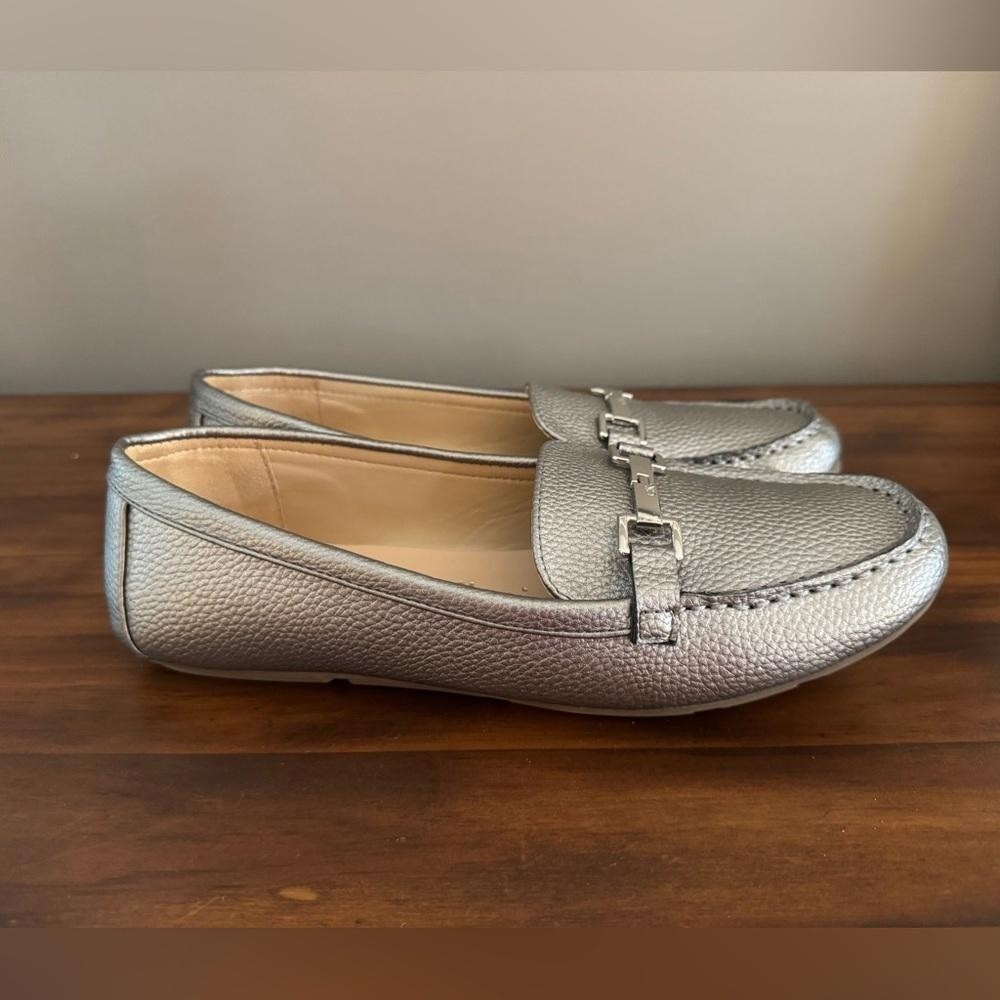 Calvin Klein Silver Bit Loafers Metallic Pebbled Leather Flats 8.5 Quiet Luxury